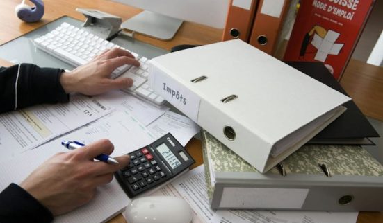 Des primes qui compriment