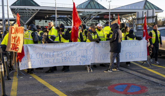 Grève à l’aéroport: vols retardés et annulés