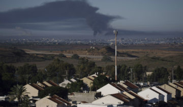 Israël entend bombarder dans la durée