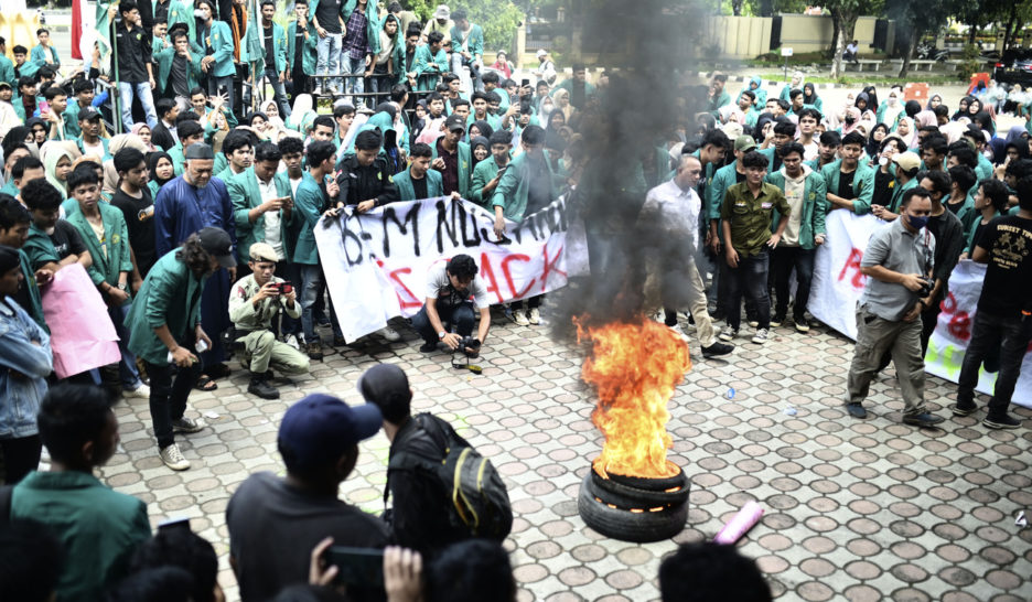 Réfugiés rohingyas délogés de force par des étudiantsRéfugiés rohingyas délogés de force par des étudiants