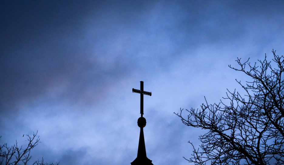 Les protestant·es affrontent les abus