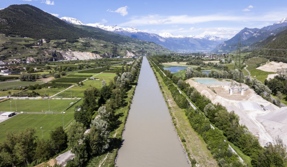 Décrue pour la correction du Rhône 1