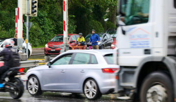 Du vélo dans les embouteillages 2