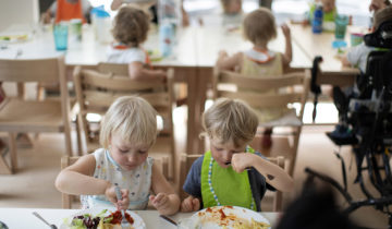 Des crèches sommées de se conformer aux usages