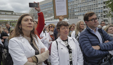 Les médecins dénoncent un «coup de poignard»