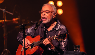 Gilberto Gil, du panache et une embrassade