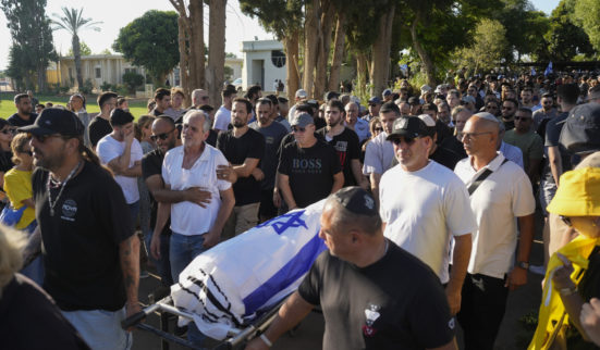 Une grève pour sauver les otages 1