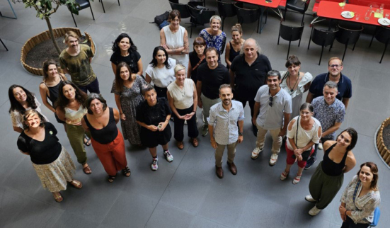 Créer par-delà les frontières