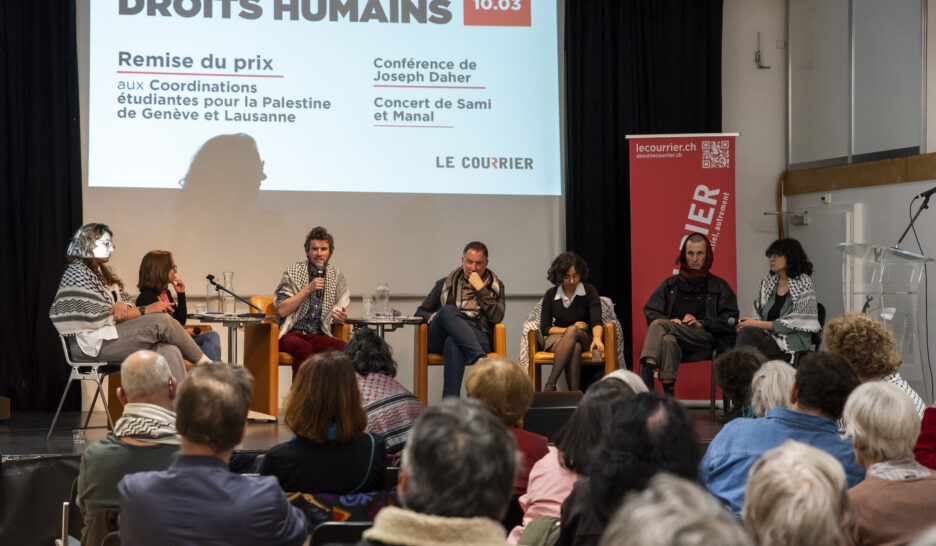Un moment d’échange entre les étudiant·es et le public. J-M ETCHEMAÏTE